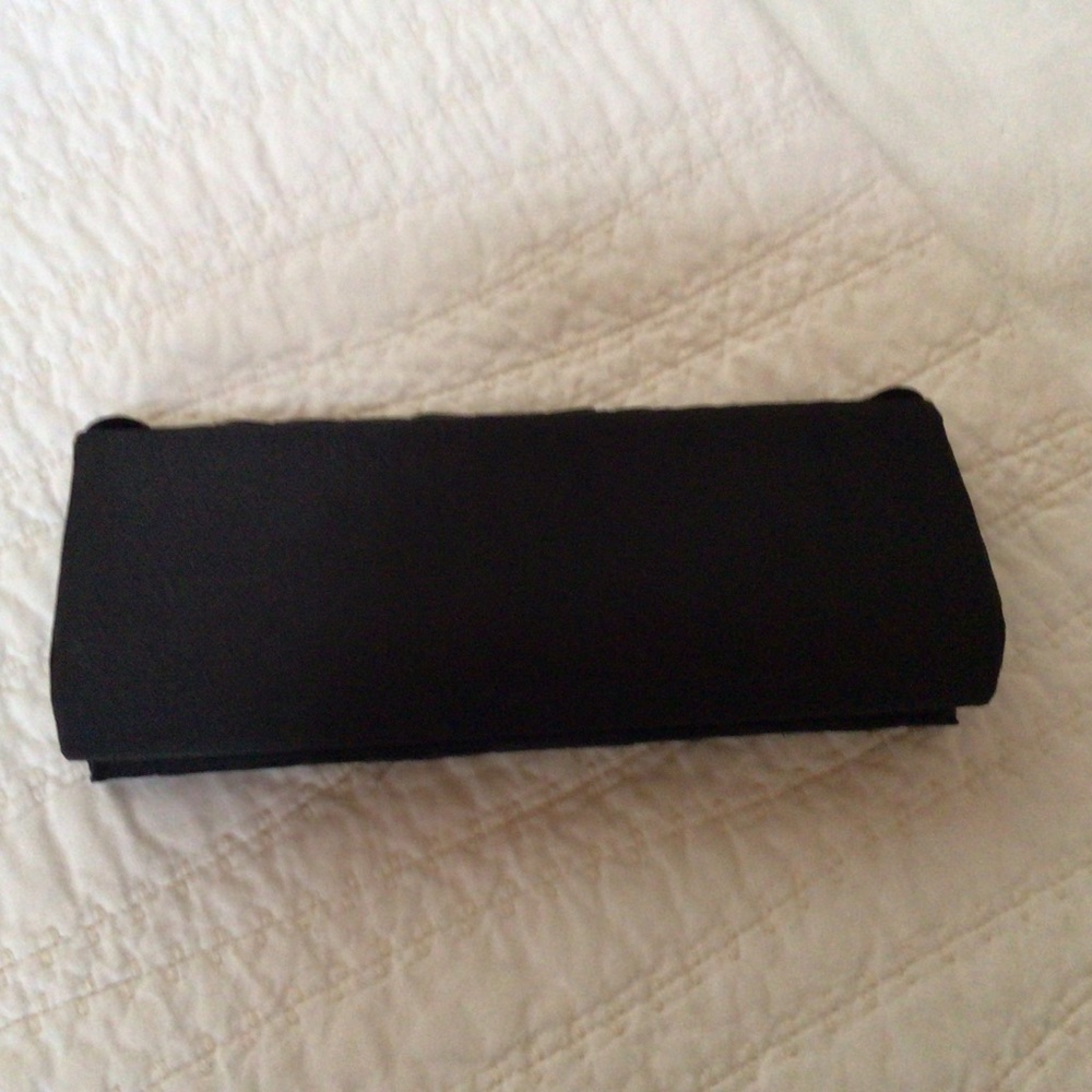 Jacqueline Ferra Clutch, black, shoulder strap 10x4 - Picture 3 of 5